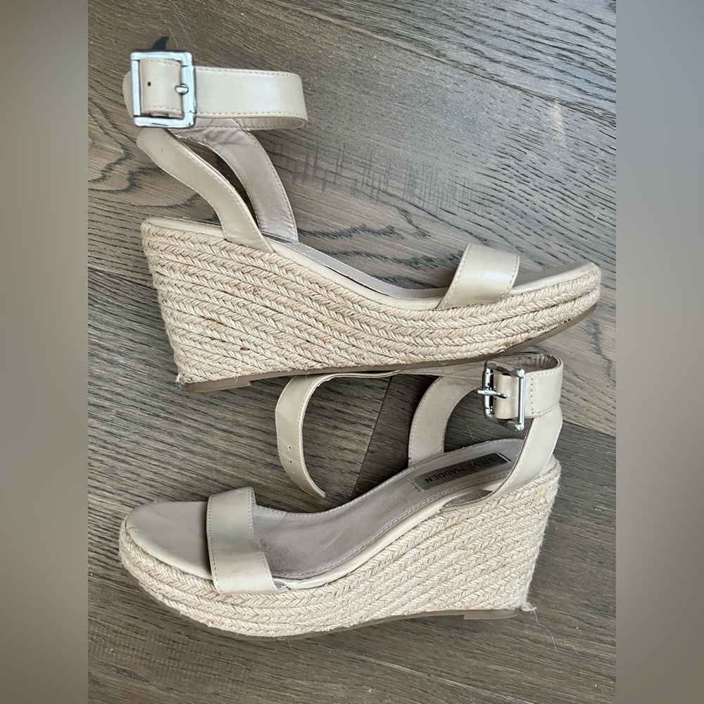 Steve Madden wedge sandals. Size 9